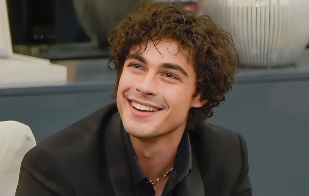 Grande Fratello, Vittorio Menozzi sorprende e dichiara interesse per Sara Ricci: “Sensualissima, interessante” article-post