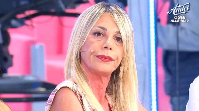 Uomini e Donne, Valentina Autiero si scaglia contro Aurora Tropea dopo la puntata di ieri: “Ipocrita, finta buonista, ti ricordo che…” preview