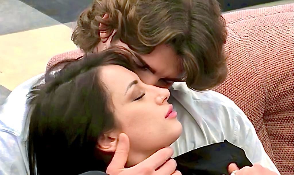 Grande Fratello, Letizia Petris spiega perché non c’è ancora stato il bacio tra lei e Paolo Masella: “Per ora non voglio perché…” article-post