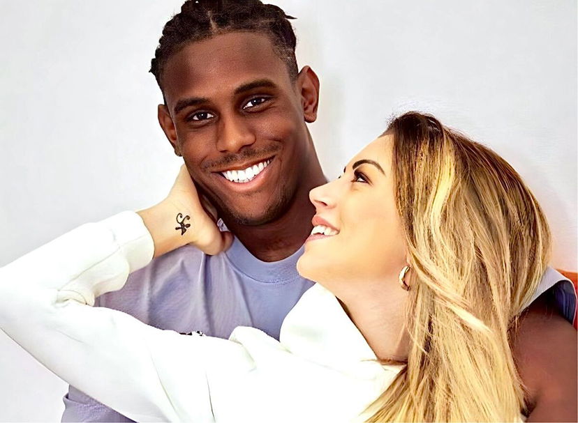 Enock Barwuah e Giorgia Migliorati raccontano come ha reagito Mario Balotelli quando gli hanno annunciato che sarebbe diventato zio preview