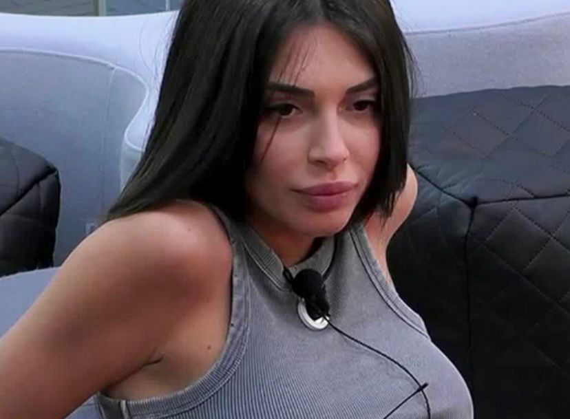 Grande Fratello, Daniele De Bosis pubblica un post per Greta Rossetti: “Mi dispiace che…” preview