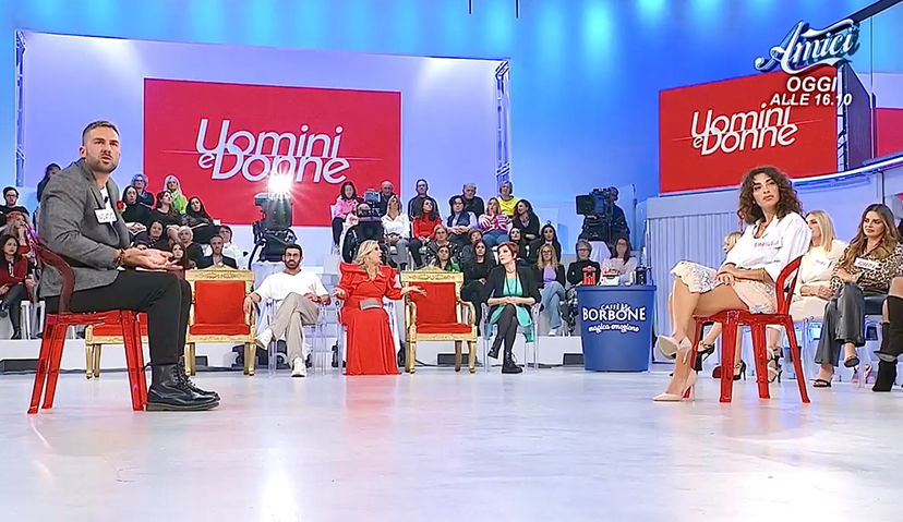 Uomini e Donne: l’opinione di Chia sulla puntata del 18/12/23 preview