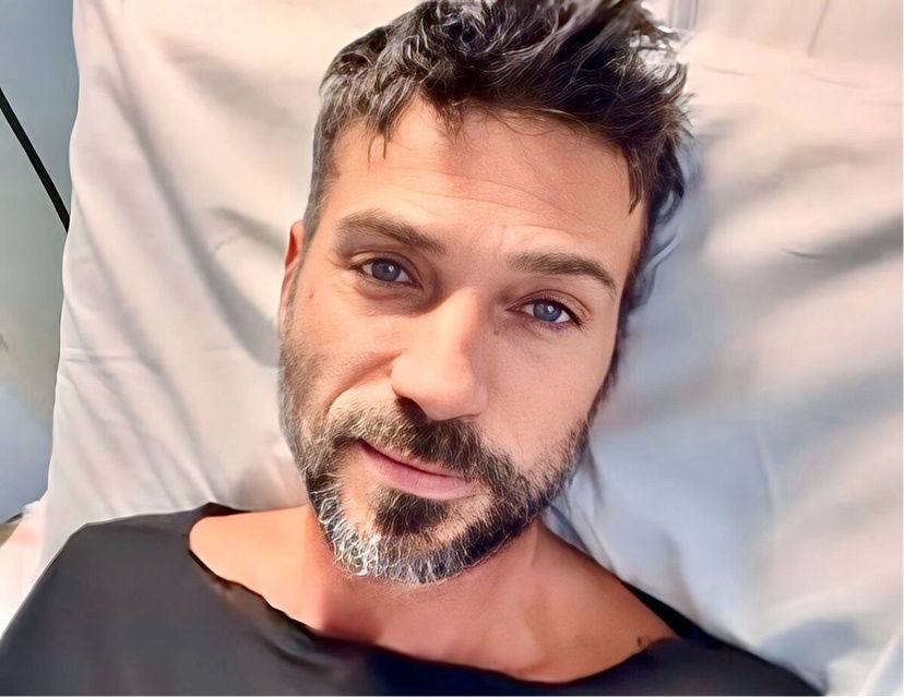 Costantino Vitagliano, gli ultimi aggiornamenti dall’ospedale: “Sul web mi hanno dato per morto, io non so ancora che cosa ho ma…” preview