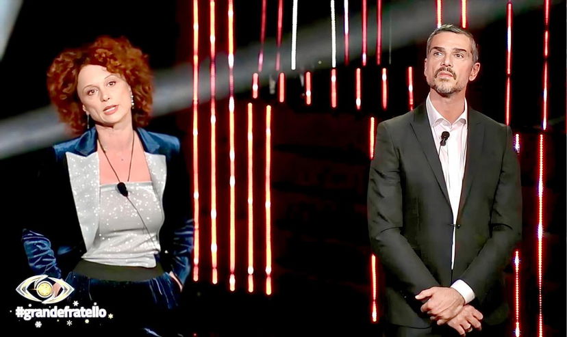 Grande Fratello, Anita Olivieri se la prende con Beatrice Luzzi dopo la ramanzina a Massimiliano Varrese: “Spingi le persone al limite!” preview