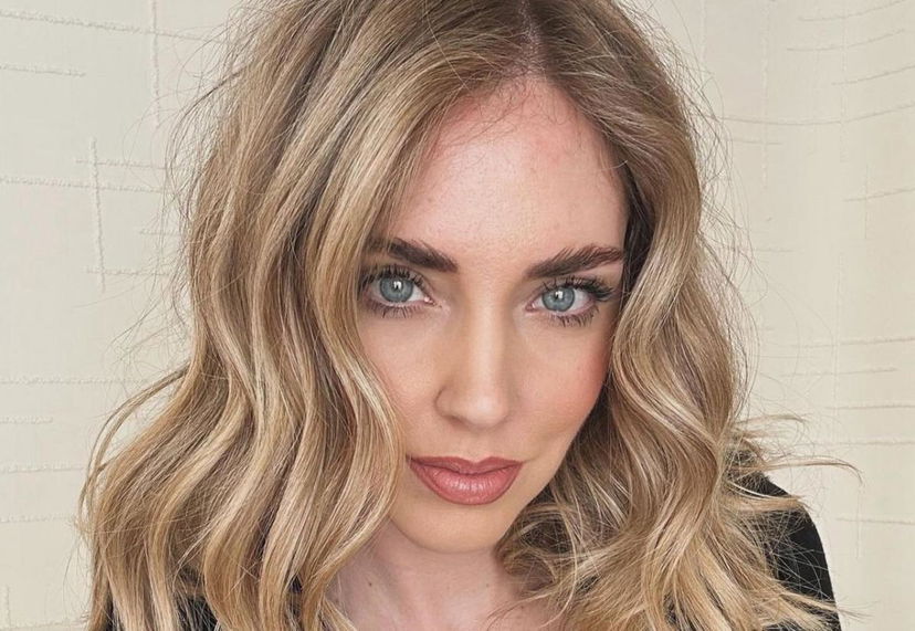 Chiara Ferragni, due famosissime aziende prendono le distanze dall’influencer: merce ritirata ed eliminate le pubblicità brandizzate preview