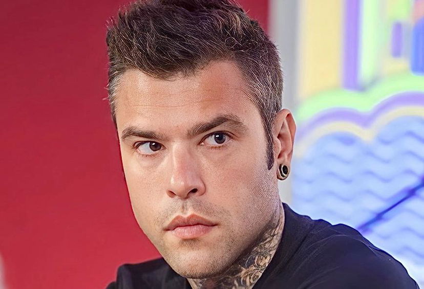 Fedez, un follower ironizza sulle foto senza mostrare i volti dei figli: la replica del rapper preview