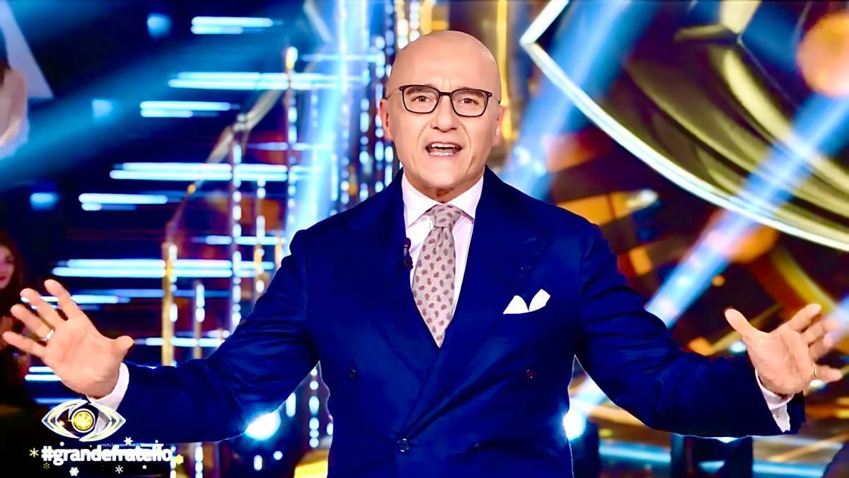 Grande Fratello, le anticipazioni della trentesima puntata: “Beatrice Luzzi spiegherà i motivi della scelta di rientrare in gioco” article-post