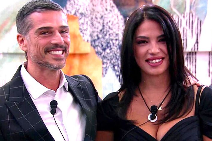 Grande Fratello, Massimiliano Varrese vicino a Monia La Ferrera è geloso di Vittorio Menozzi preview