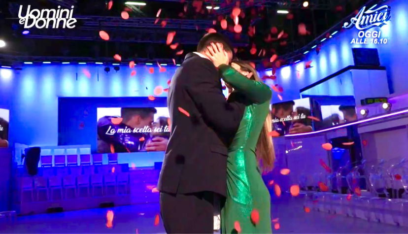 Uomini e Donne: l’opinione di Isa sulla scelta di Cristian Forti (23/01/24) preview