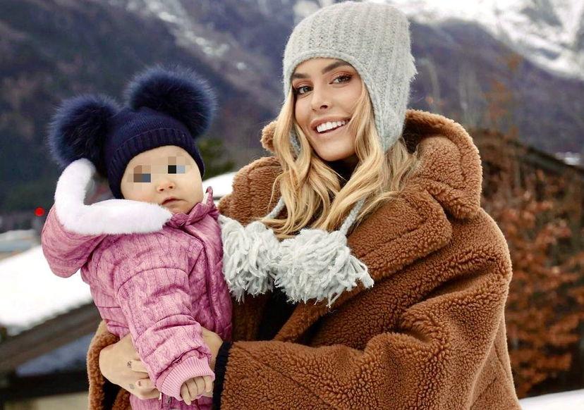 Sophie Codegoni: “Cosa significa per me essere mamma? Non bisogna annullarsi, io Celine Blue potrei portarla ovunque ma…” preview