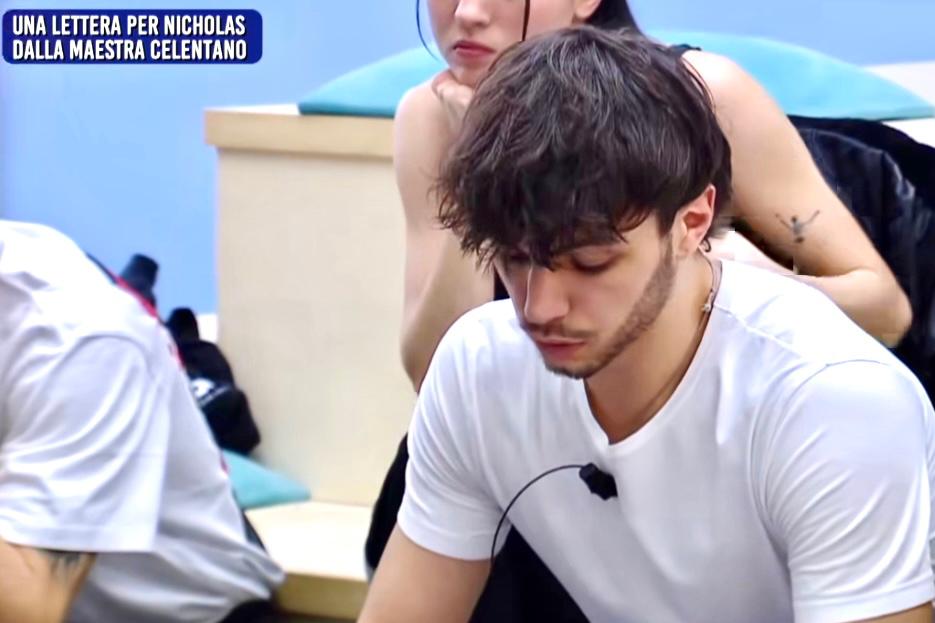 Amici 23, la sarcastica reazione social di Nicholas Borgogni dopo l’ultima lettera di Alessandra Celentano article-post