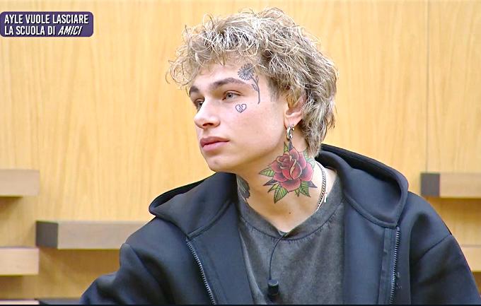 Amici 23, Ayle in estrema difficoltà: “Voglio lasciare la scuola”. La reazione di Anna Pettinelli preview
