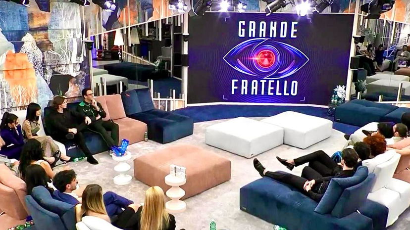 Grande Fratello, un ex inquilino “ha rifiutato di fare certe cose perché veniva retribuito poco”? Il clamoroso retroscena preview