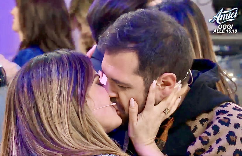 Uomini e Donne: l’opinione di Chia sulla puntata del 12/02/24 preview