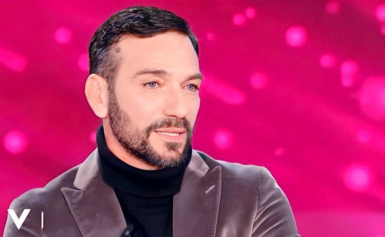 Verissimo, Costantino Vitagliano aggiorna sulle sue condizioni di salute: “Il mio dottore mi ha fatto capire che…” preview