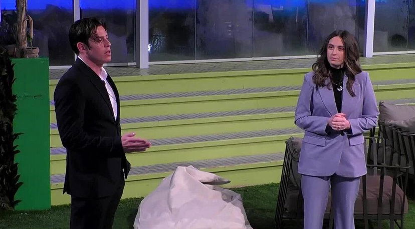 Grande Fratello, la sorella di Perla Vatiero rincara la dose contro Alessio Falsone: “Il cognome dice tutto, Anita non gli piace e…” preview