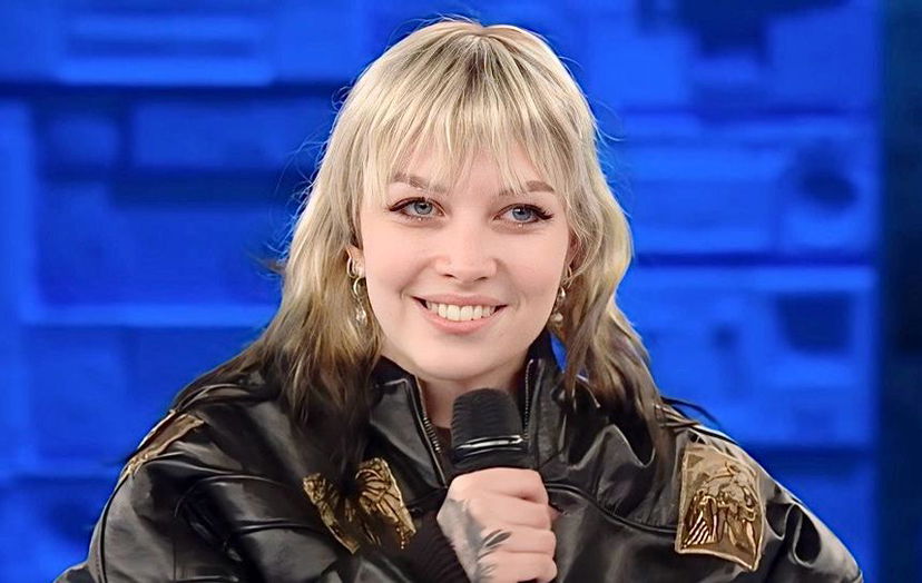 Amici 23, Lorella Cuccarini fa una dolce dedica social a Mew: la reazione della cantante preview