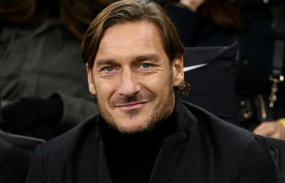 Francesco Totti, Samantha De Grenet racconta per la prima volta di aver avuto un flirt col calciatore