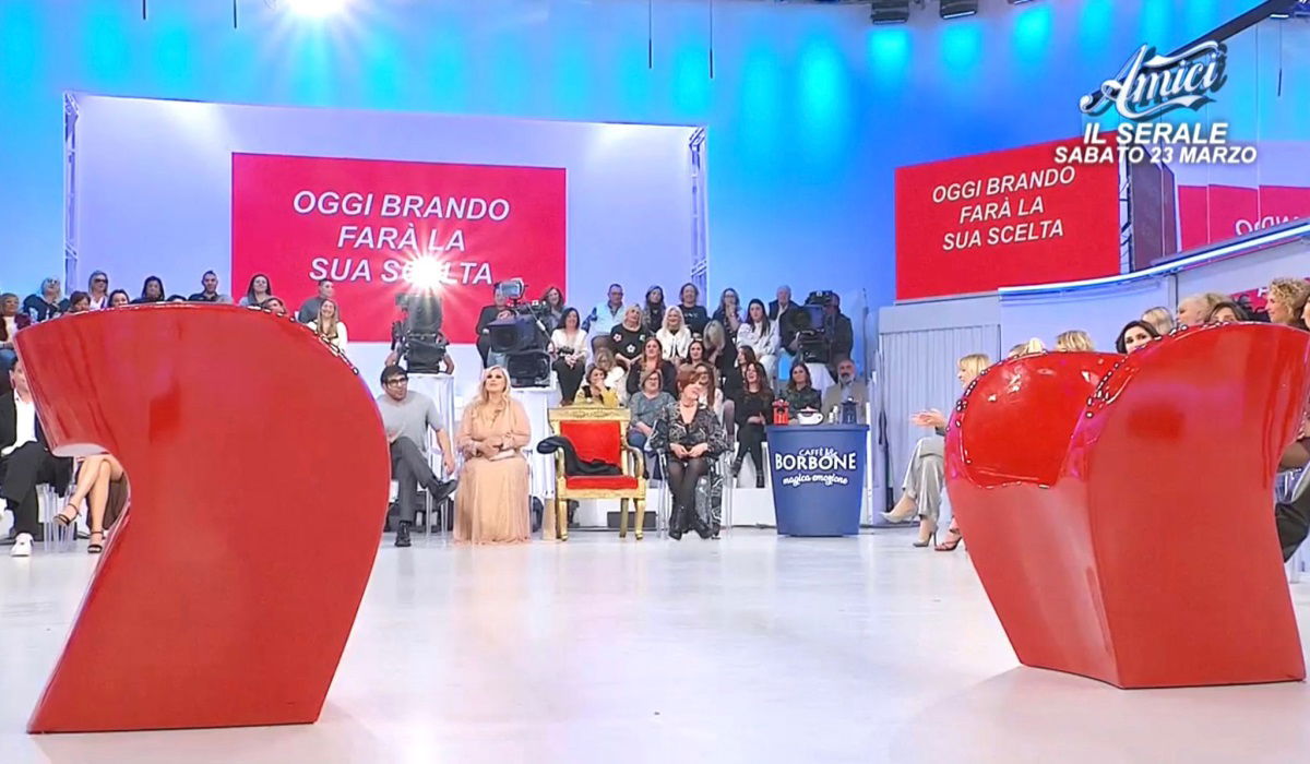 Uomini e Donne: l’opinione di Isa sulla puntata del 19/03/24 article-post