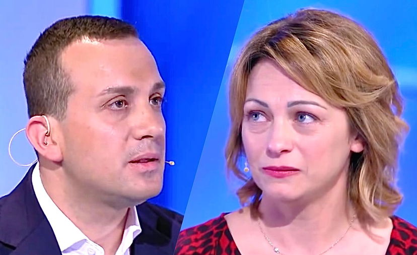 C’è Posta per Te, Stefania scopre di essere stata tradita da Roberto sull’aereo per Parigi e butta la fede nella Senna preview