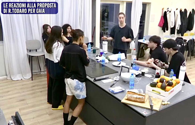 Amici 23, Gaia De Martino sarà sostituita da Aurora Ranvestel: le reazioni dei compagni preview