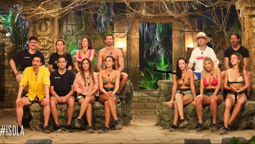 Isola 18, animi accesi tra due naufraghi: “Cafone ineducato!” preview