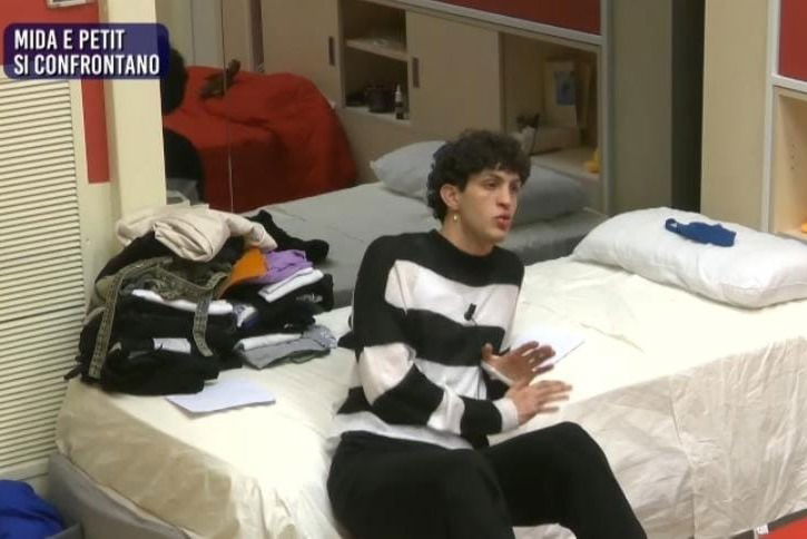 Amici 23, si accende il confronto tra Mida e Petit: “Bell’amico di mer*a!” article-post