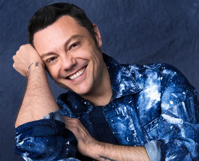 Tiziano Ferro svela quali famose donne dello spettacolo gli sono state vicine durante la separazione dal marito Victor preview