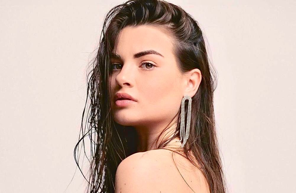 Uomini e Donne, Raffaella Scuotto pubblica un video e viene sommersa da critiche: la dura replica article-post