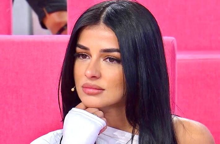 Uomini e Donne, Marika Abbonato confessa: “L’ansia e gli attacchi di panico hanno avuto impatto sulla mia vita” preview