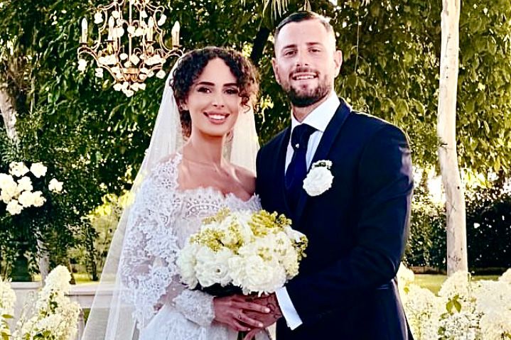 Uomini e Donne, Sara Affi Fella si è sposata con Francesco Fedato: il look della sposa e le immagini del matrimonio preview