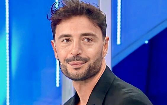 Uomini e Donne, Armando Incarnato ha (finalmente) trovato l’amore? “Stanno insieme già da tempo”, la segnalazione article-post