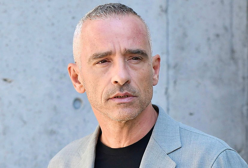 Eros Ramazzotti avvistato in compagnia di Desirèe Popper al concerto dei Coldplay (Foto) preview