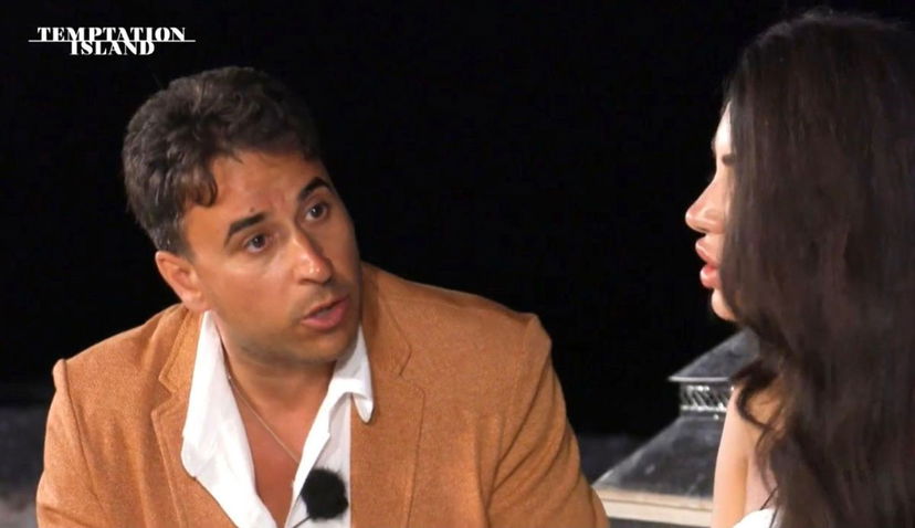 Temptation Island 11, sesta puntata: ultimi falò di confronto, due coppie sono uscite insieme e due separate preview