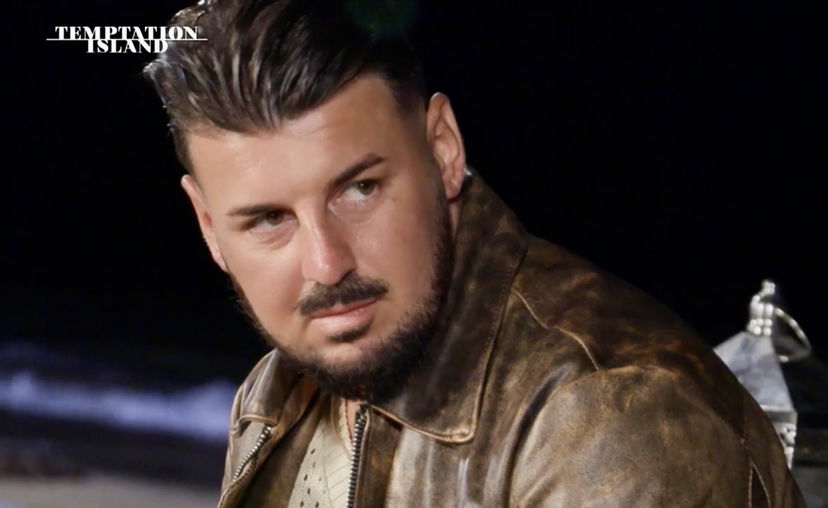 Temptation Island, Gabriela Chieffo critica Lino e una fan le fa notare che il suo fidanzato “era uguale”: la piccata reazione preview
