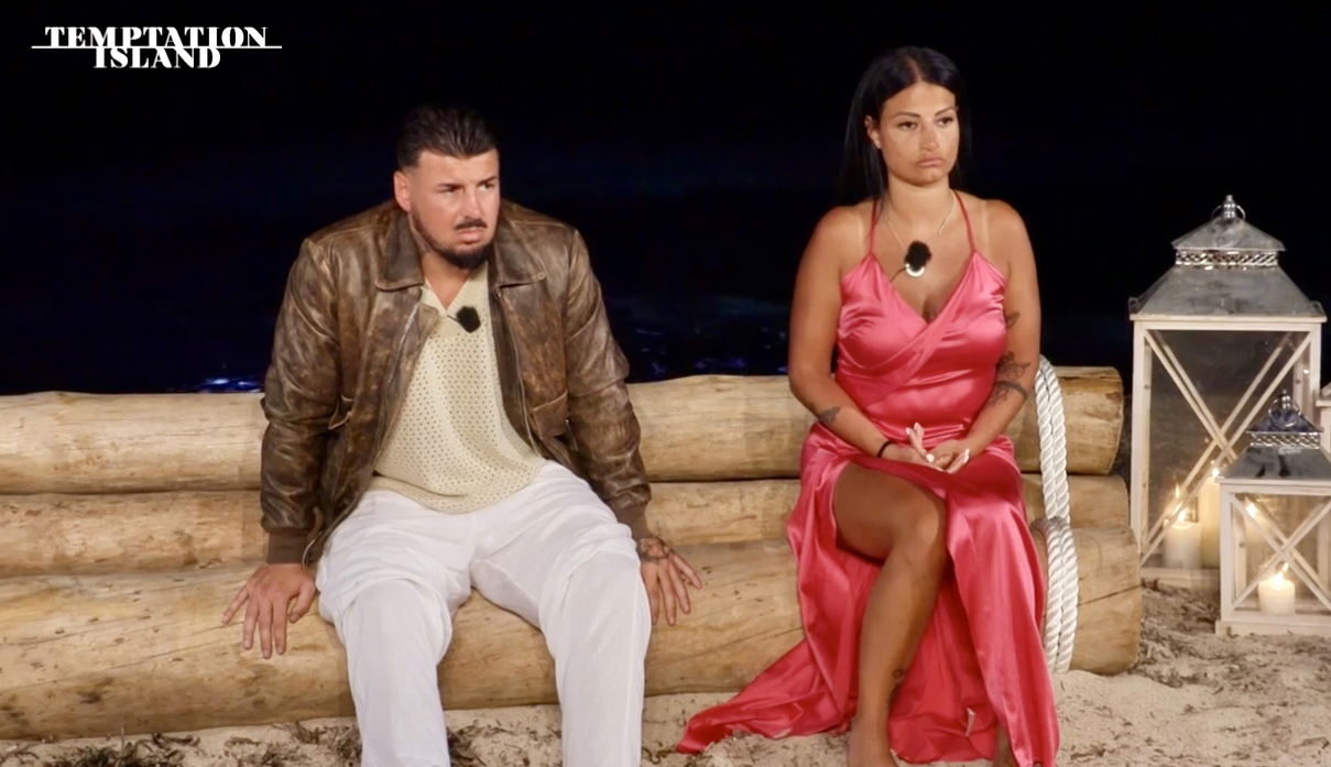 Temptation Island 11, quarta puntata: falò finale per Alessia e Lino (ma vengono preannunciati nuovi colpi di scena). Luca chiede il falò a Gaia