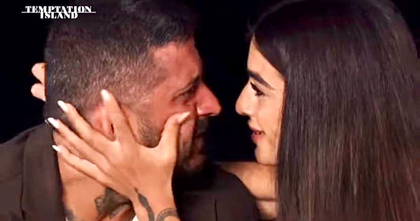 Temptation Island 11, Siria Pingo svela cos’ha provato quando ha visto Matteo Vitali piangere al falò poi aggiunge: “Non mi sembra giusto essere accusata di…”