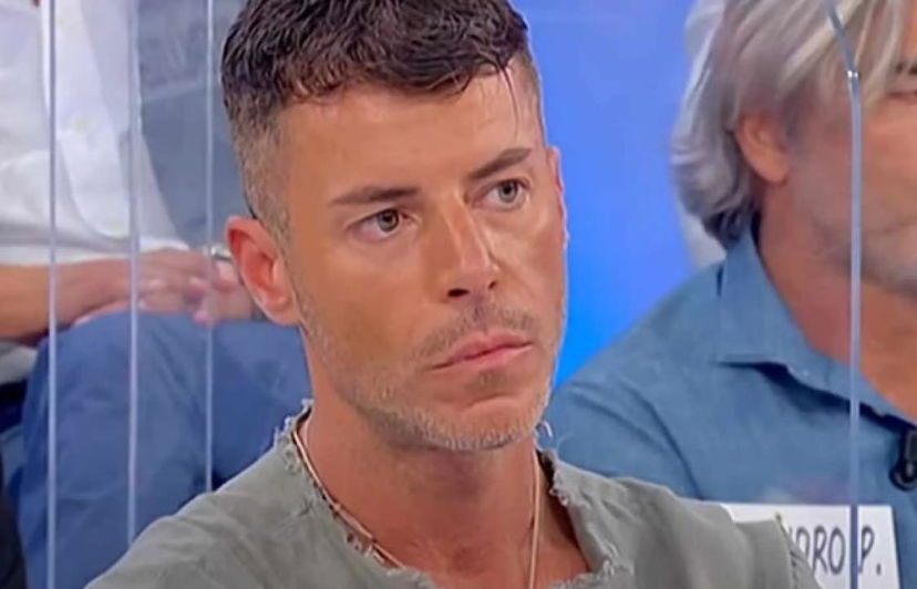 Uomini e Donne, Diego Tavani svela che vorrebbe ricontattare una dama presente nel parterre nell’ultima edizione: ecco chi preview