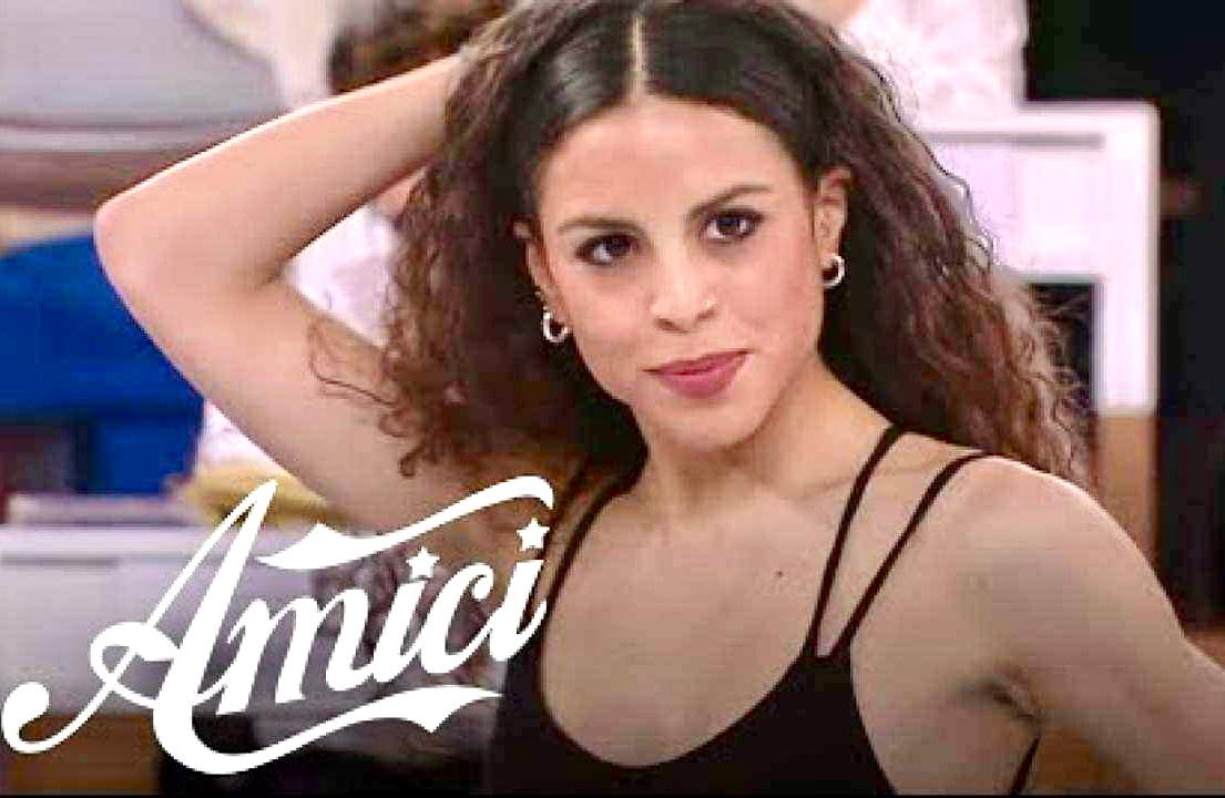 Amici, Serena Marchese annuncia: “Questa sera danzerò alla cerimonia di apertura dei Giochi Olimpici!”