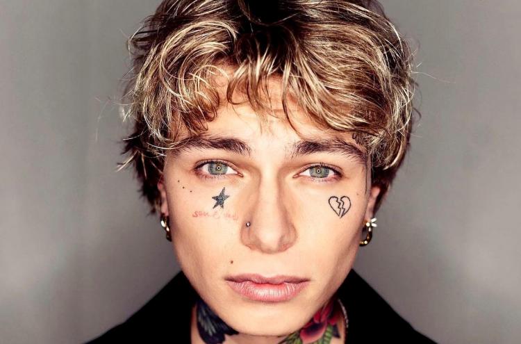 Amici, Ayle spiazza i fan confessando: “C’è un lato di me che ho sempre tenuto nascosto” preview