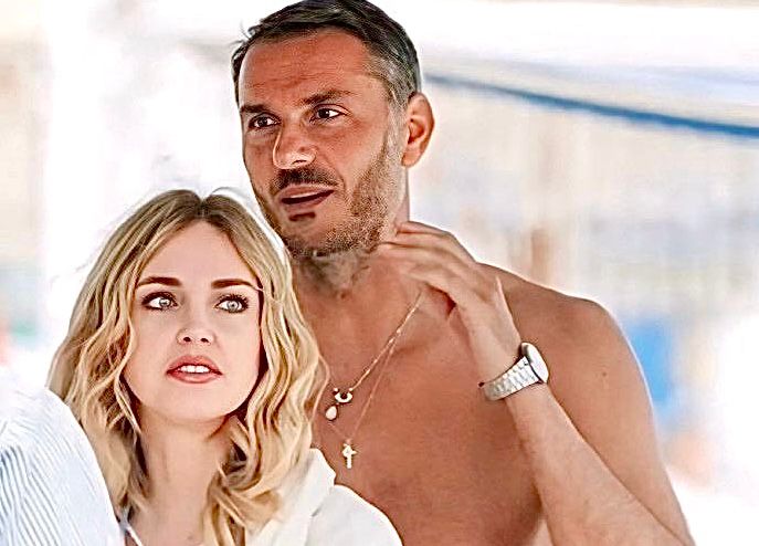 Chiara Ferragni e Silvio Campara, Karina Cascella dura sui social: “È davvero triste che una donna di 37 anni…” preview