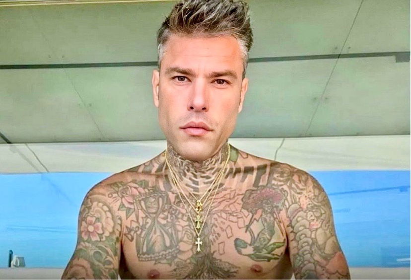 Fedez racconta: “La mia prima volta è stata con una prostituta, da barista ho sputato nel caffè di un cliente” preview