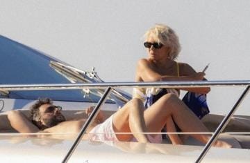 Maria De Filippi, quanto costa una settimana di vacanze sul suo yacht? Le cifre svelate dal settimanale Oggi