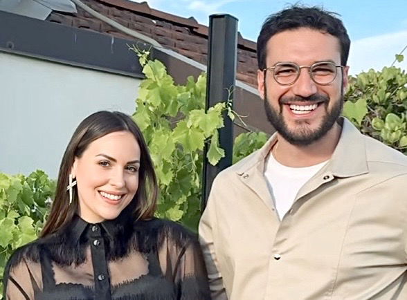 Uomini e Donne, brutta disavventura per Lorenzo Riccardi e Claudia Dionigi: “Tutto è iniziato con due ragazzi che ci hanno citofonato di sera e…” preview