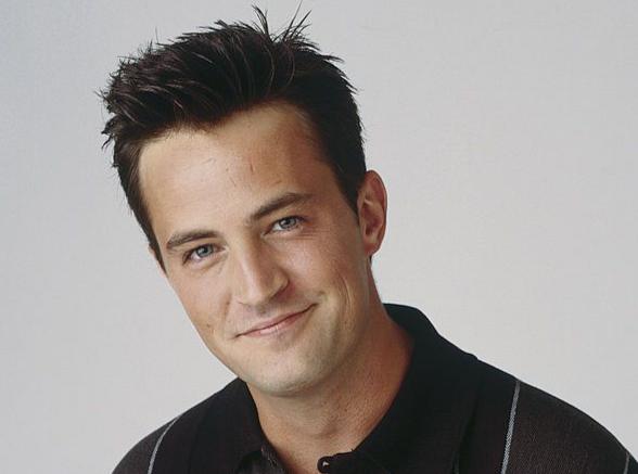 Matthew Perry, scattano 5 arresti per la morte dell’attore: in manette anche due medici e l’assistente personale della star preview