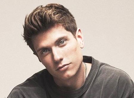 Benjamin Mascolo a cuore aperto sui social: “Mi hanno diagnosticato un autismo ad alto funzionamento” preview