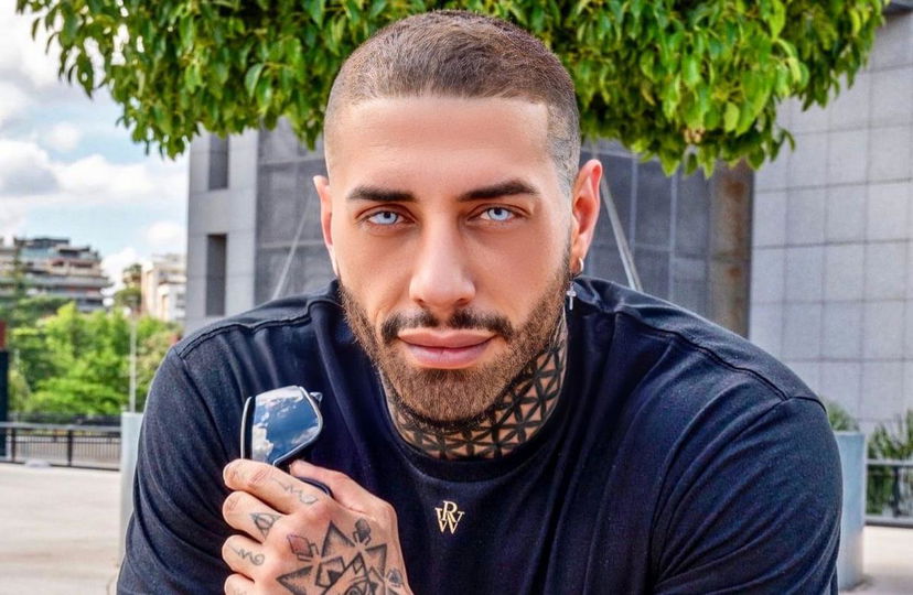 Francesco Chiofalo ottiene nuovamente il passaporto dopo l’operazione agli occhi: “Vivere senza documenti non è stato facile ma…” preview