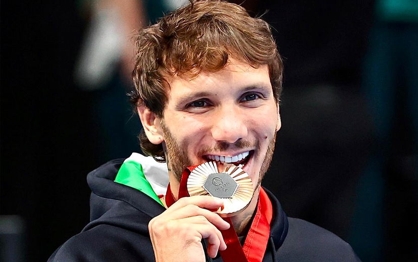 Manuel Bortuzzo vince la medaglia di bronzo alle Paralimpiadi di Parigi 2024: la reazione degli ex Vipponi preview