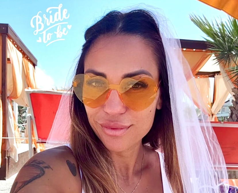 Uomini e Donne, Martina Luciani si sposa: le immagini dell’addio al nubilato (Video) preview