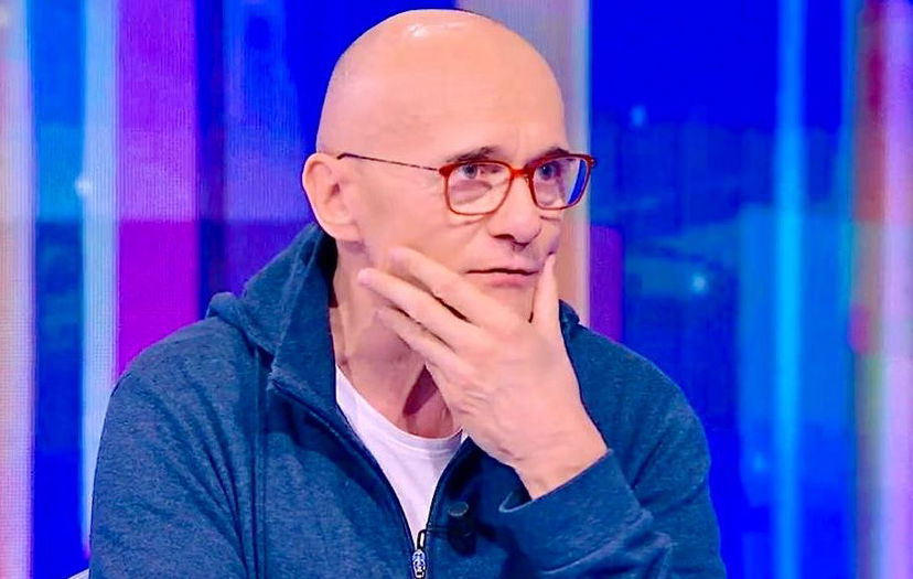Grande Fratello, Alfonso Signorini e la dura critica agli ex concorrenti: “Poco riconoscenti, so per certo che…” preview